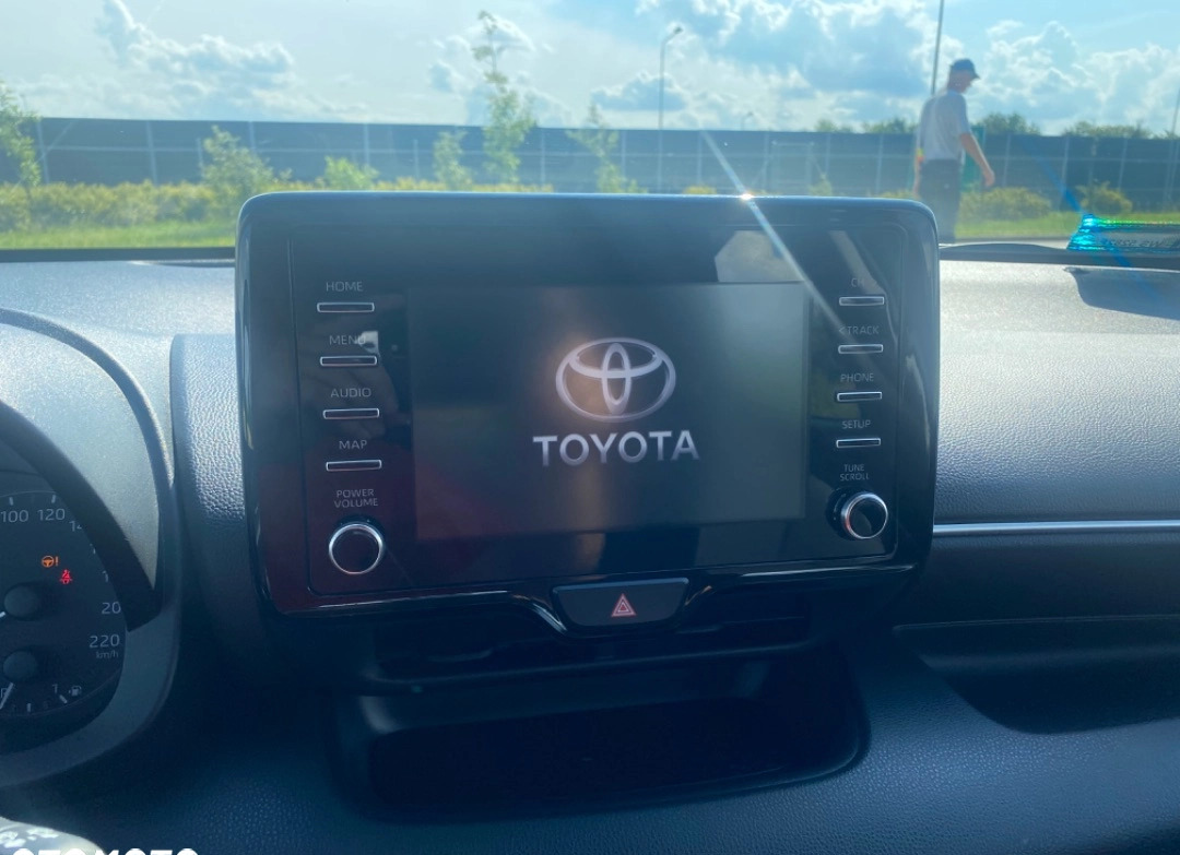 Toyota Yaris cena 70110 przebieg: 18500, rok produkcji 2021 z Kielce małe 407